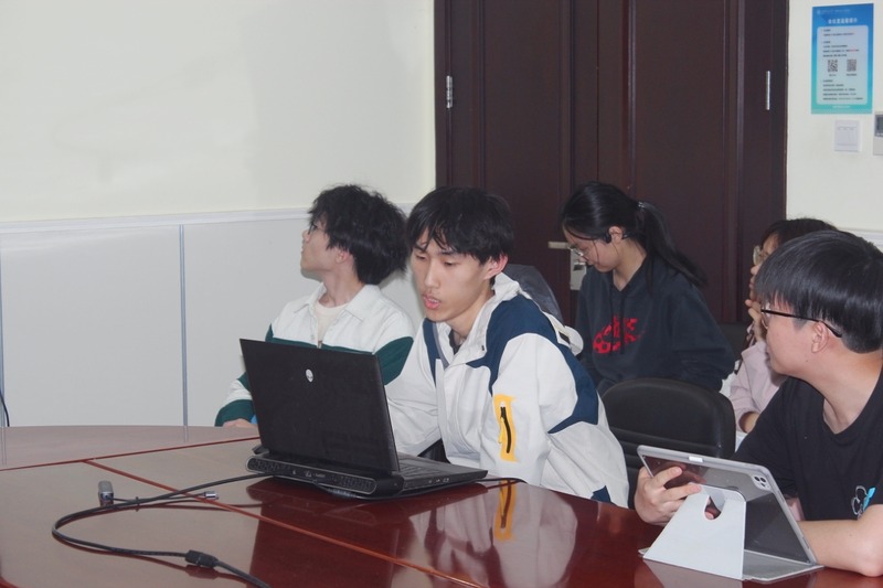 1744977104814776.jpg 梁博.jpg